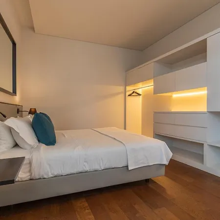 8 Building 420 Apartment *